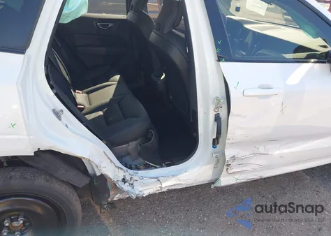 2025 Volvo Xc60 B5 Plus из США, поврежденный, VIN YV4M12RC3S1012676